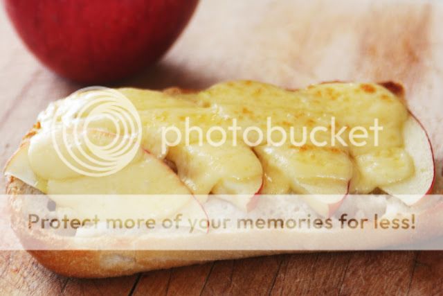 Apple Tartine