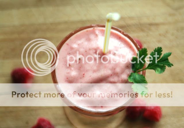 Strawberry Pineapple and Banana Smoothie