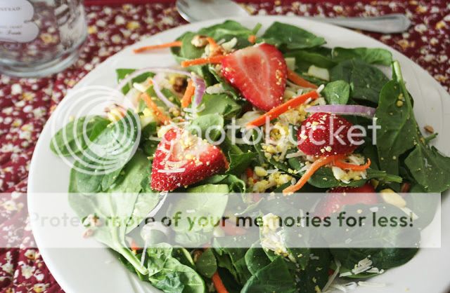 Strawberry Spinach Salad